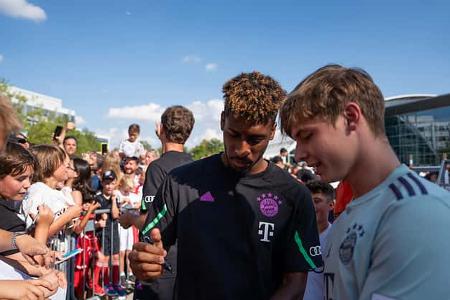 Audi Dienstwagen fŸr Bayern-Spieler