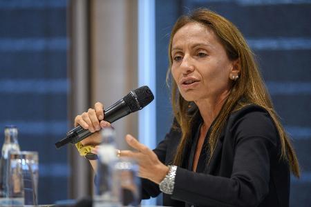 DAZN-Chefin Mascia: Keine Preiserhöhung wegen der Konferenz DAZN-Chefin Mascia: Keine Preiserhöhung wegen der Konferenz