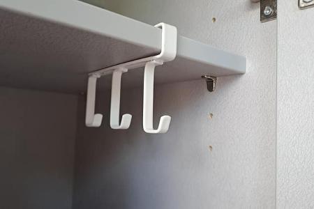 Praktische Ikea-Artikel werden in einem Pössl Campstar ausprobiert
