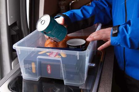 Ikea-Zubehör für den Campingbus: große Aufbewahrungsbox für die Küche