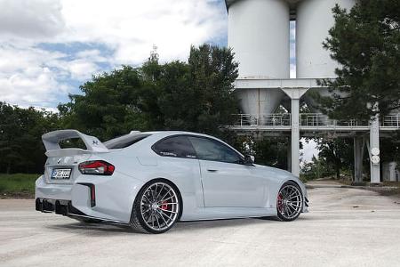 BMW M2 mit Tuning Body-Kit 