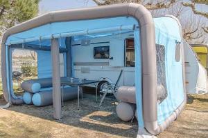 Schnell aufgebaute Vorzelte für Caravans