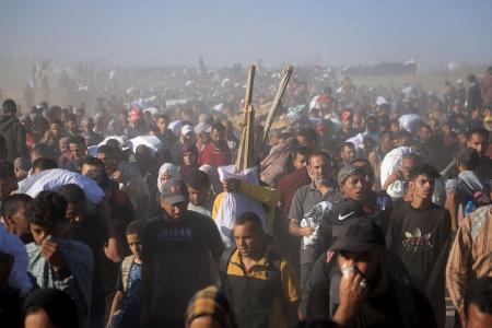 Tödliche Zwischenfälle mit Dutzenden Toten rücken die neue Hilfeverteilung in Gaza in ein schiefes Licht. (Archivbild) Tödliche Zwischenfälle mit Dutzenden Toten rücken die neue Hilfeverteilung in Gaza in ein schiefes Licht. (Archivbild)