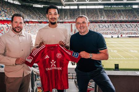 Aus Freiburg: Fortuna verpflichtet Schmidt Aus Freiburg: Fortuna verpflichtet Schmidt