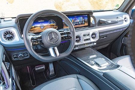 Mercedes G580 EQ, Cockpit