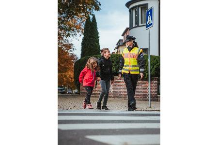 Beispielbild für Sicherheit von Kindern im Straßenverkehr Beispielbild für Sicherheit von Kindern im Straßenverkehr