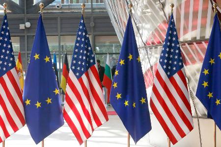 Im Zollstreit zwischen den USA und der EU ist keine schnelle Einigung in Sicht. (Symbolbild) Im Zollstreit zwischen den USA und der EU ist keine schnelle Einigung in Sicht. (Symbolbild)