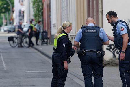 In Köln müssen 20 000 Menschen ihre Wohnungen verlassen.