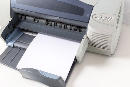 Drucker mit Papier