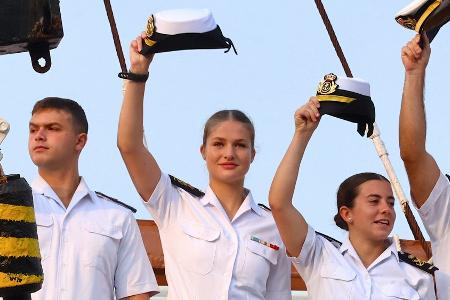 Prinzessin Leonor legt mit Marineschiff in New York an Prinzessin Leonor legt mit Marineschiff in New York an