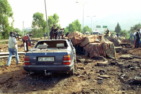 Mehr als 30 Jahre nach dem Mord an dem Mafiajäger Giovanni Falcone ist einer der Attentäter nun wieder frei. (Foto: Archiv) Mehr als 30 Jahre nach dem Mord an dem Mafiajäger Giovanni Falcone ist einer der Attentäter nun wieder frei. (Foto: Archiv)