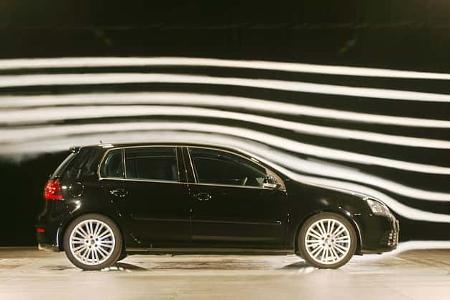 VW Golf V R32 06