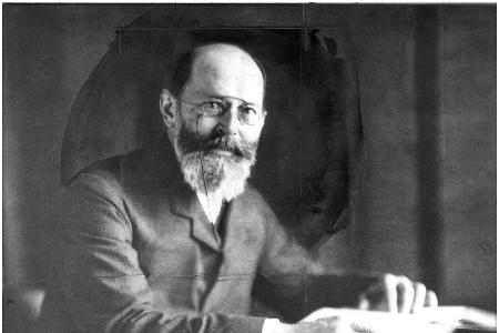 1902: Emil Fischer