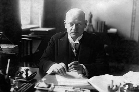 1926: Gustav Stresemann