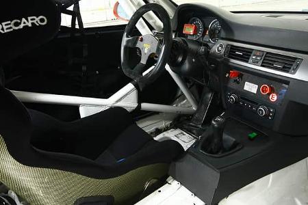 Pirelli-BMW M3 GT4 Cockpit