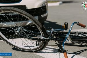 Schwerer Verkehrsunfall auf der Falkensteinstraße - 88-jähriger Radfahrer schwer verletzt