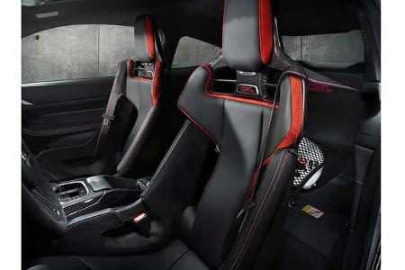 BMW M4 CSL