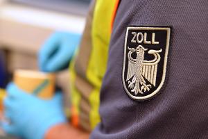 Einladung zum Pressetermin / Kölner Zoll stellt bei Großaufgriff rund 45.000 unversteuerte E-Shishas und Vapes sowie mehr als 1.100 Liter unversteuerte E-Liquids sicher