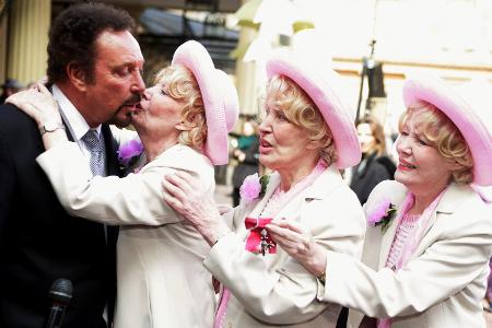 Tom Jones wird Sir Paul