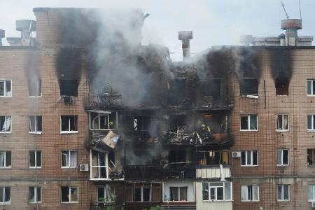 Bislang heftigster Angriff auf Großstadt Charkiw gemeldet
