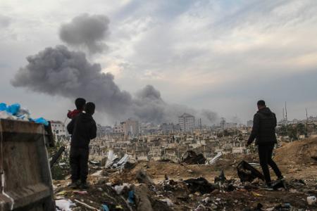 Die israelische Armee greift weiterhin im Gazastreifen an. (Archivbild) Die israelische Armee greift weiterhin im Gazastreifen an. (Archivbild)