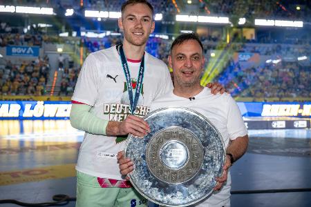Berlin im Rausch: Hanning will nun "Panini-Album vollmachen"