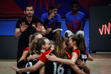 VNL: Volleyballerinnen siegen gegen Tschechien VNL: Volleyballerinnen siegen gegen Tschechien
