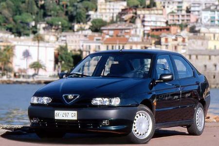 Alfa Romeo 146 (1995)