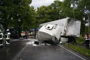 ++ B 75: Schwerer Verkehrsunfall zwischen Rotenburg und Waffensen ++