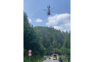 Zwei verletzte Motorradfahrer im Wellbachtal, Rettungshubschrauber im Einsatz