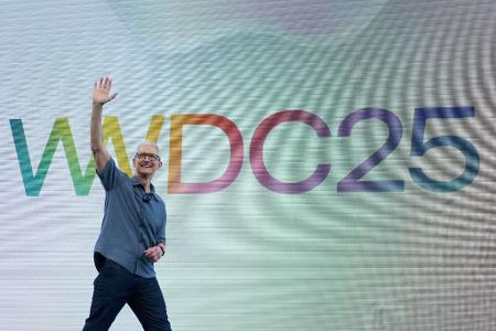 Apple-Chef Tim Cook begrüßte die Teilnehmer der WWDC mit einer kurzen Ansprache. Die Neuigkeiten stellte der Konzern wieder mit einem Video vor.