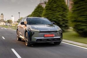 Riesen-Update für Toyotas Elektro-SUV