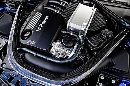 04/2017 BMW M4 CS