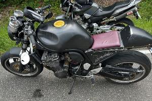 Burrweiler - Auffahrunfall zwischen Motorrädern