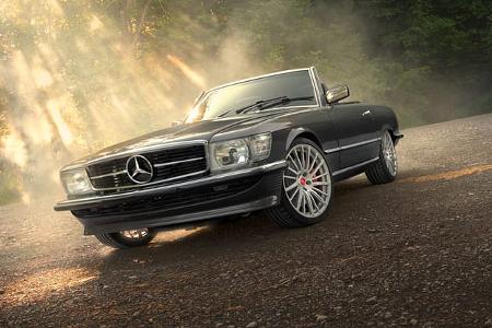 Mercedes R107 mit 400 PS AMG-V8