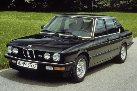 BMW M5 E28 (1985-1987)