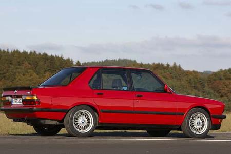 BMW M5 E28