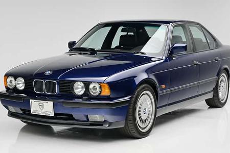 BMW M5 E34 Limousine (1991) Mauritius-Blau Metallic BMW M5 E34 Limousine (1991) Mauritius-Blau Metallic