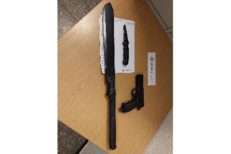 Sichergestellte Gegenstände/ Foto Bundespolizei Sichergestellte Gegenstände/ Foto Bundespolizei