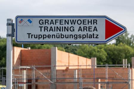 Zu den Orten, die zwei mutmaßliche Handlanger eines russischen Geheimdienstes ausgekundschaftet haben sollen, zählt ein Truppenübungsplatz der US-Streitkräfte im bayerischen Grafenwöhr. (Archivfoto)
