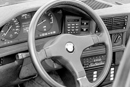 BMW M5 E28