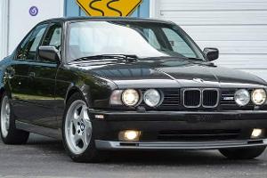 M5-Klassiker mit V12-Herz