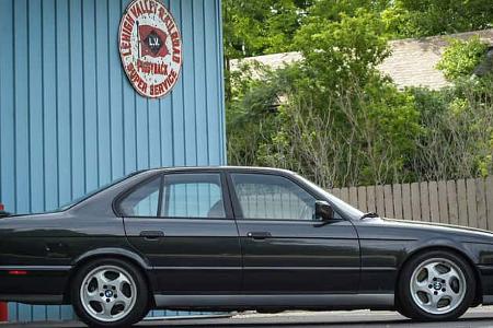 BMW M5 E34 V12