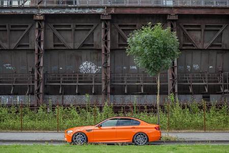 BMW M5 von Carbonfiber Dynamics