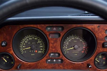Lancia Thema 8.32 Armaturenbrett