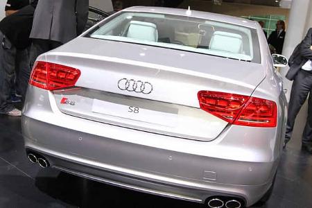 Audi S8