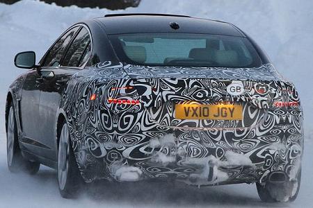  Jaguar XF Erlkönig