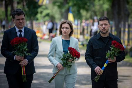Ukraine-Gipfel in Odessa - schwere Kämpfe an der Front