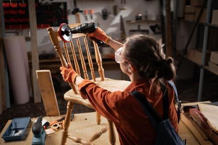 Abschleifen und reparieren