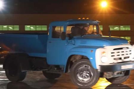 ZIL-130 BMW X5 M